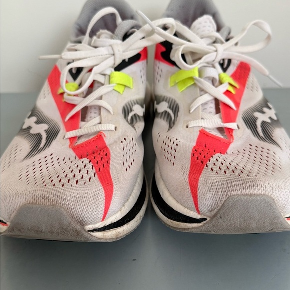 Saucony Endorphin Pro 2 Men’s Running Shoes Sneakers White in Hot Streak 11.5 - Picture 9 of 12